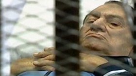 محامي‭ ‬هيئة‭ ‬الدفاع‭ ‬ينفي‭ ‬وفاة‭ ‬مبارك‭ ‬