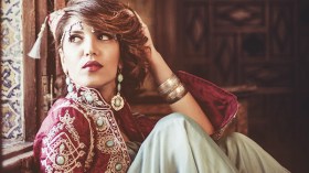 تشكيلة راقية تنطق بتصاميم البحر الأبيض المتوسط