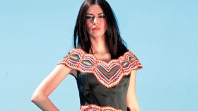 الزي القبائلي الأصيل ..الجمع بين العصرنة والإحتشام