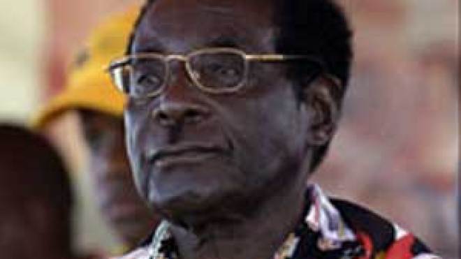 الاتحاد‮ ‬الإفريقي‮ ‬يرفض‮ ‬دعوة‮ ‬تنحي‮ ‬موغابي‮ ‬عن‮ ‬الرئاسة