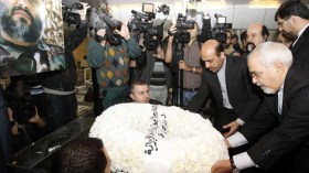 أمريكا غاضبة من وضع إيران الزهور على ضريح عماد مغنية