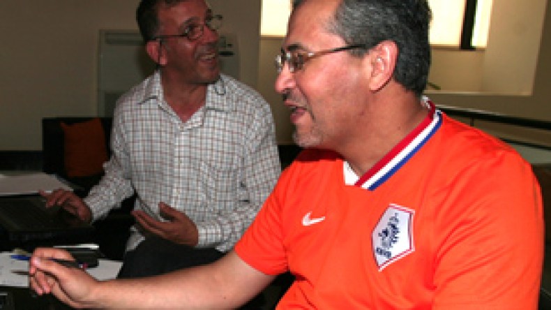 حفيظ  دراجي  ومحمد  علي  يتفقان  على  شعار  واحد  والشوالي  يسمي الخضر  بالمجاهدين