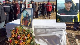 خوذة تقود غطاسي الحماية إلى جثة زمليهم المفقود بالبويرة