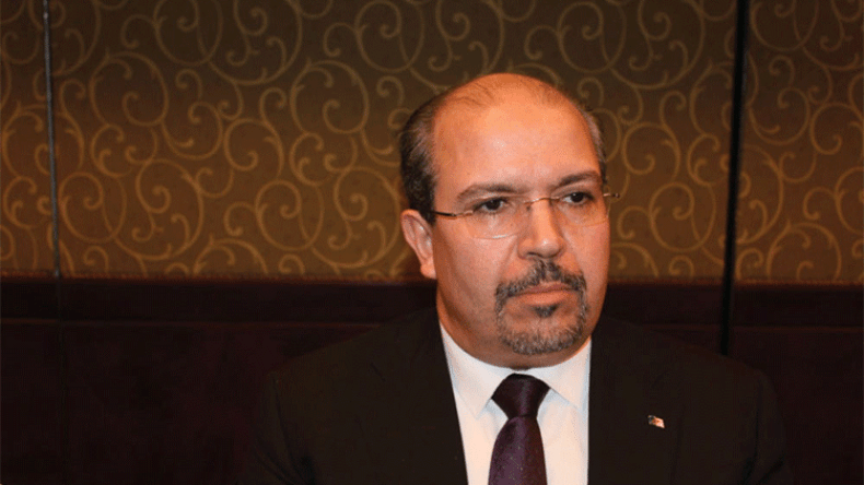 كفوا عن التشويش بـ”الفايسبوك”.. وإلا سأقاضيكم!