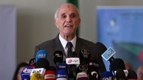  الإشاعات حول تأجيل التشريعيات.. شرفي يرد