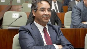 جميعي و160 نائب يترشحون لخلافة بوشارب في البرلمان