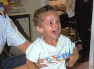 Algerian boy found wandering in the streets of Marseille