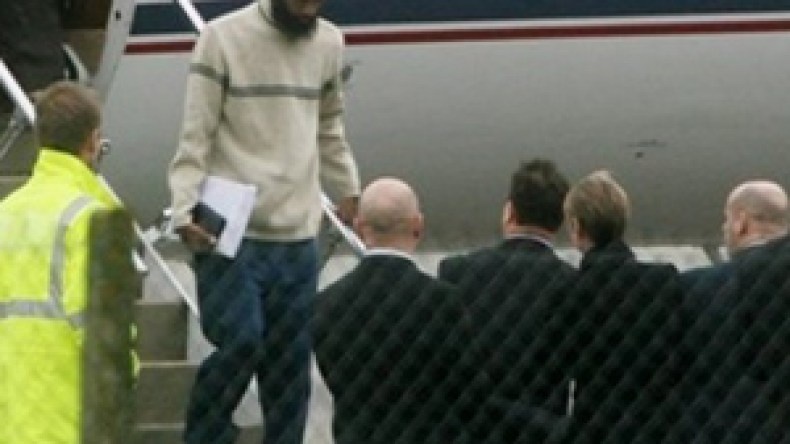 معتقل سابق في غوانتنامو يتهم بريطانيا ببيعه للمغرب