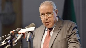 تبخر حلم “منصب دائم” لمليون و300 ألف عامل مؤقت