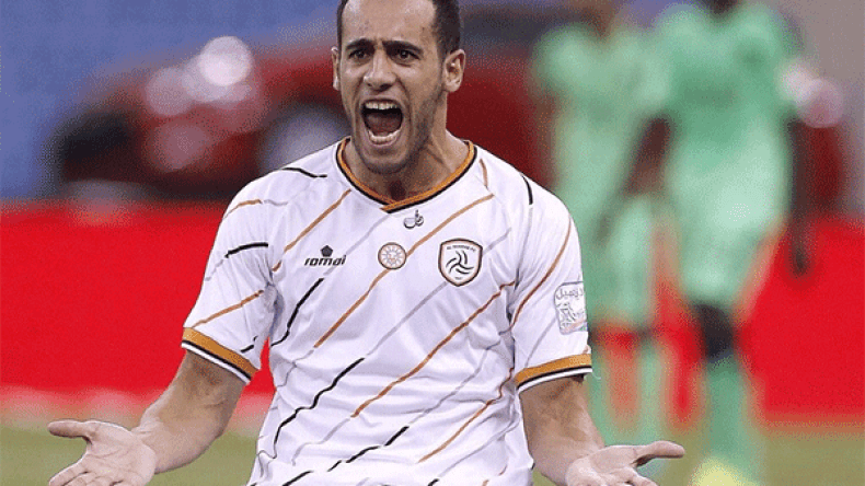 مدرب “الشباب” يدعو بن يطو إلى “الإستفاقة” قبل فوات الأوان