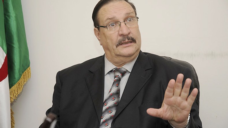 أستغرب تصفيق بلخادم لسعداني ومعارضته لولد عباس