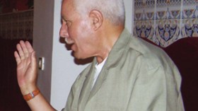 عالجتُ حروق “النابالم” بزيت الزيتون وأجريت عمليات جراحية بزجاجة!