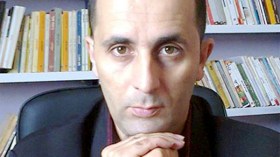 سأختلي مع “صديقي الكلب”.. جديد الروائي وأنا “أحب البوليتيك”