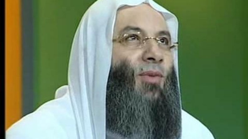 محمد حسان:  مصر تمر بأزمة ليس لها من دون الله كاشفة