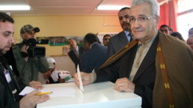 Election surveillance commission members show anger over â€œvoting fraudâ€