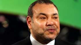 محمد السادس ينفق 5 ملايين أورو في أسبوع واحد بجزيرة “إليا” اليونانية