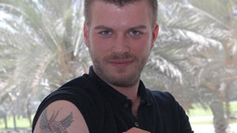 وشم  المثليين دليل انتماء مهند لعالم الشواذ