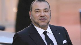 محمد السادس “يستجم” على بعد 100 متر من الحدود الجزائرية