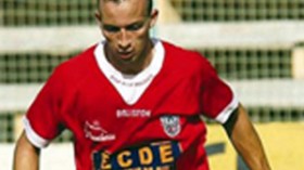 مسعود يؤكد بقاءه بالشلف وشكلام ينتظر الفصل في مصيره مع ديجون