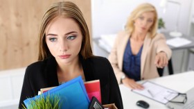 موظفات تلجأّن للقضاء للدفاع عن سمعتهن