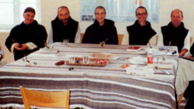 رهبان تيبحيرين يؤكدون بأصواتهم أنهم في قبضة “الجيا”