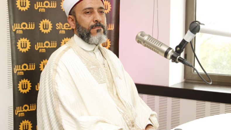 دستور النهضة يحول أبناءنا إلى نصرانيين وعبدة شياطين