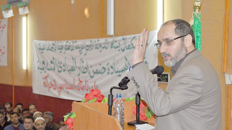 “المشاركة في الحكومة” تشعل حربا افتراضية بين أبناء حمس