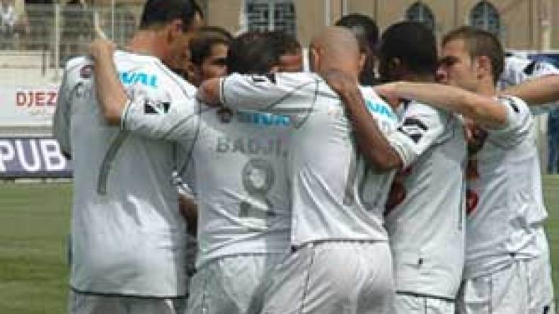 فريق مولودية الجزائر يواجه لاتسيو الايطالي ودياً