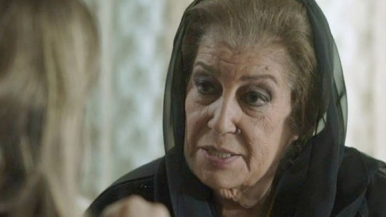 منى واصف تنفي شائعة وفاتها.. وتواصل تألقها في “شوق” و”الهيبة”!