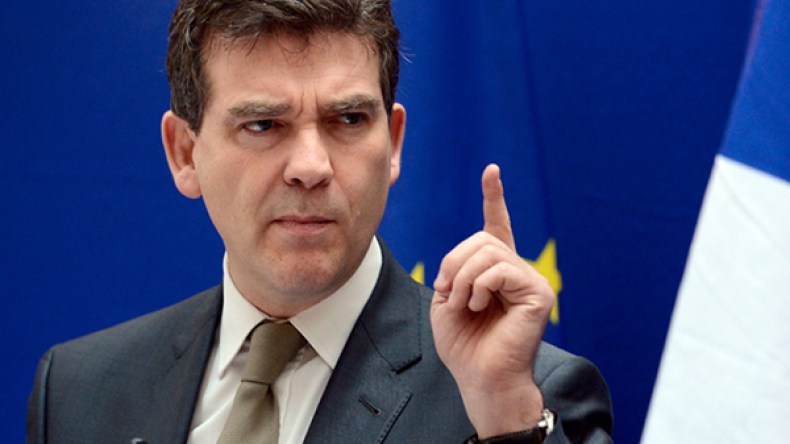 وزير فرنسي سابق: ضيعت وقتي مع هولاند