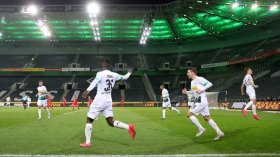 جماهير الكرة ستفتقد “التيفو” و”الأهازيج” في مباريات “الويكلو”