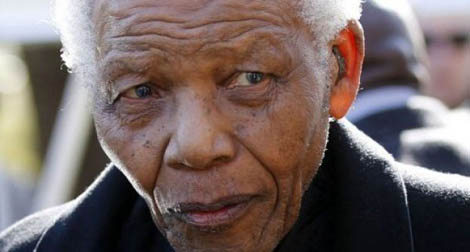Afrique du Sud: la santé de Nelson Mandela “s’améliore régulièrement”