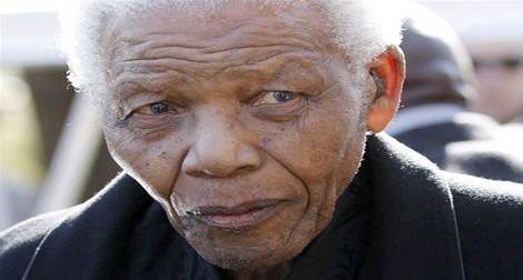 Nelson Mandela hospitalisé dans un état “préoccupant mais stable”