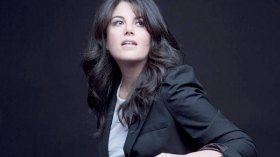 قطة الأوكرانية وكلب أم كلثوم!