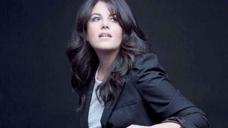 قطة الأوكرانية وكلب أم كلثوم!