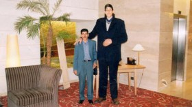 منير دخل في غيبوبة ويخضع حاليا للتنفس الاصطناعي