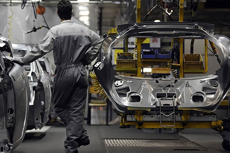 Security Services Investigate On The Smuggling Of Hundreds Of Cars From Installation Factories