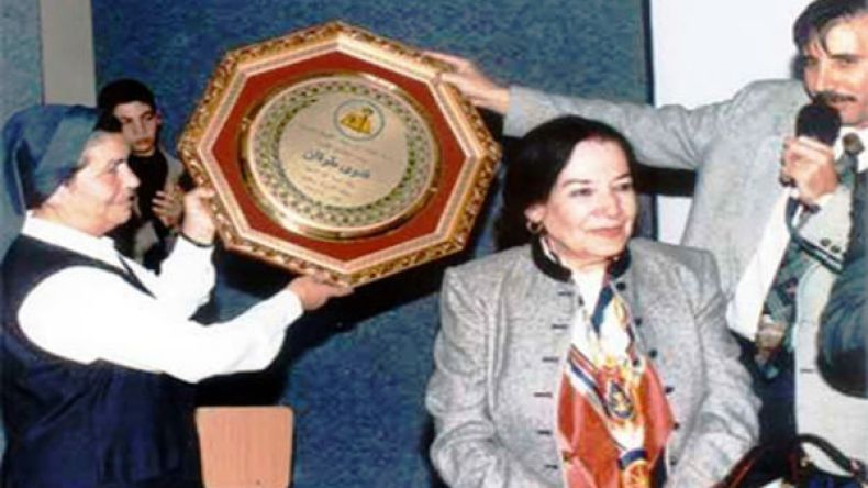 فدوى طوقان أم الشعر.. مبدعة ولدت من رحم القهر