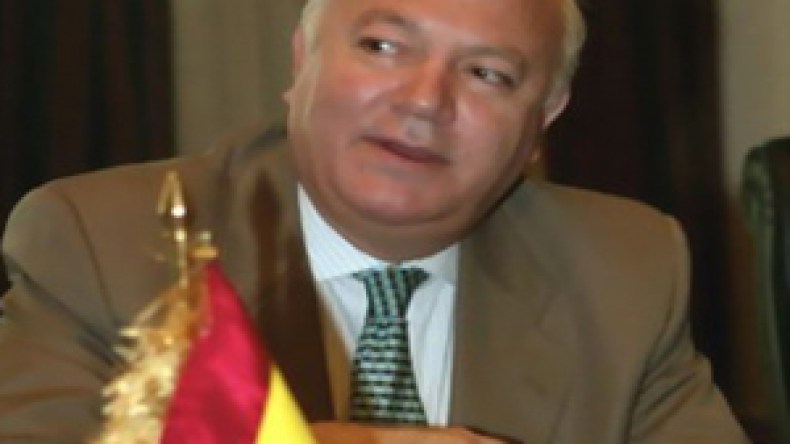 وزير  الخارجية  الإسباني : الرهائن  الإسبان  المختطفون  بموريتانيا  في  ” حالة  جيدة “