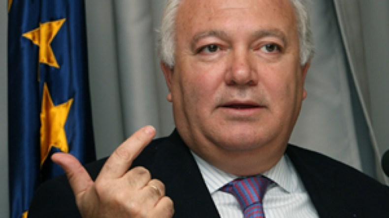 بوتفليقة رفض مقترحا إسبانيا بتحاور المغرب مع الجزائر بدل البوليزاريو