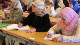 مرشدة‮ ‬تنقذ‮ ‬فتاة‮ ‬قبل‮ ‬انتحارها‮ ‬وأخرى‮ ‬تنقذ‮ ‬عائلة‮ ‬من‮ ‬التنصير