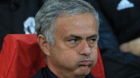 خلاف جديد بين مورينيو وإدارة مانشستر يونايتد