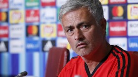 مانشستر يونايتد ينفي أنباء إقالة مورينيو