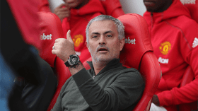 مورينيو مرشح لفقدان منصبه في مانشستر يونايتد