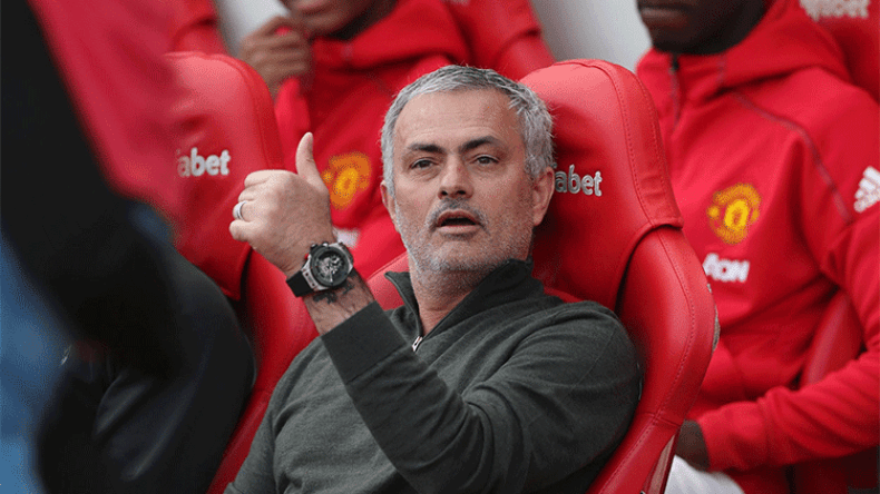 مورينيو مرشح لفقدان منصبه في مانشستر يونايتد