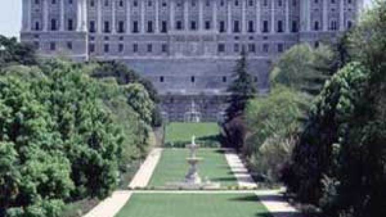 مسح دولي يتوقع عام جيد للسياحة في أوروبا