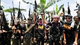 متمردون إسلاميون يحتجزون 30 رهينة في الفلبين