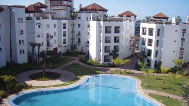 متقاعد يبني فيلات بالجزائر والمغرب بعائدات المخدرات!