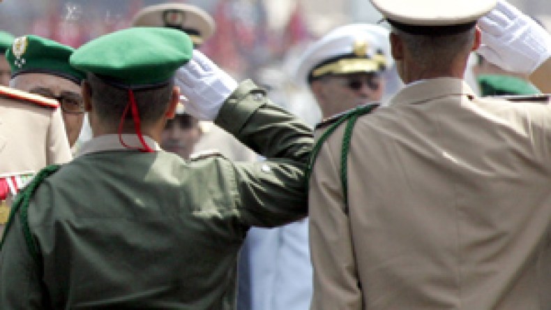 ضابط  في الجيش الملكي المغربي ضمن الجماعات الإرهابية في الجزائر