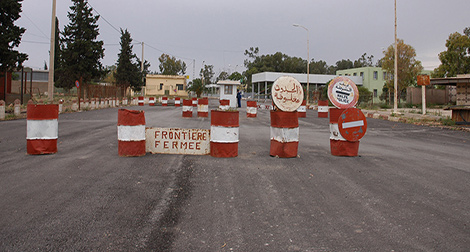 Morocco fenced land borders with Algeria using barbed wire